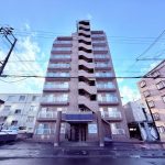 ロジメント東札幌 9階の4LDK